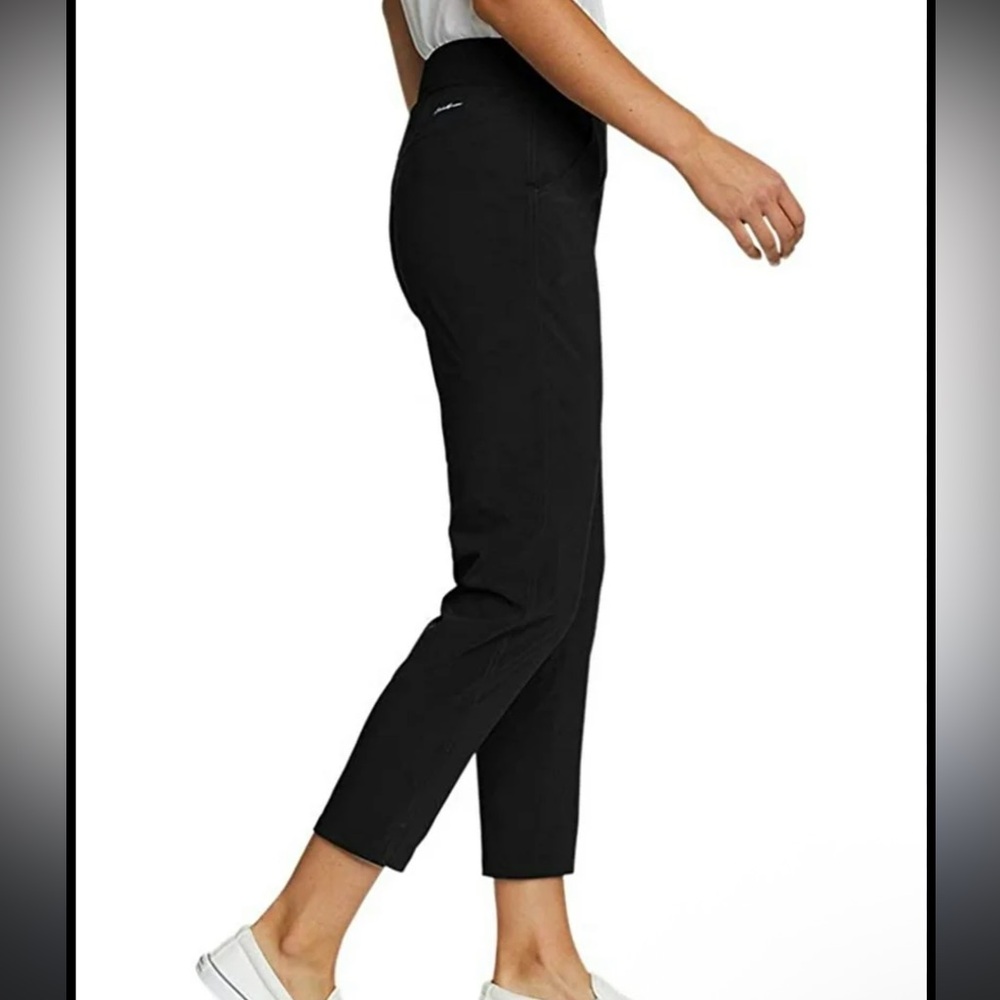 Eddie Bauer Traveler ankle cropped pants